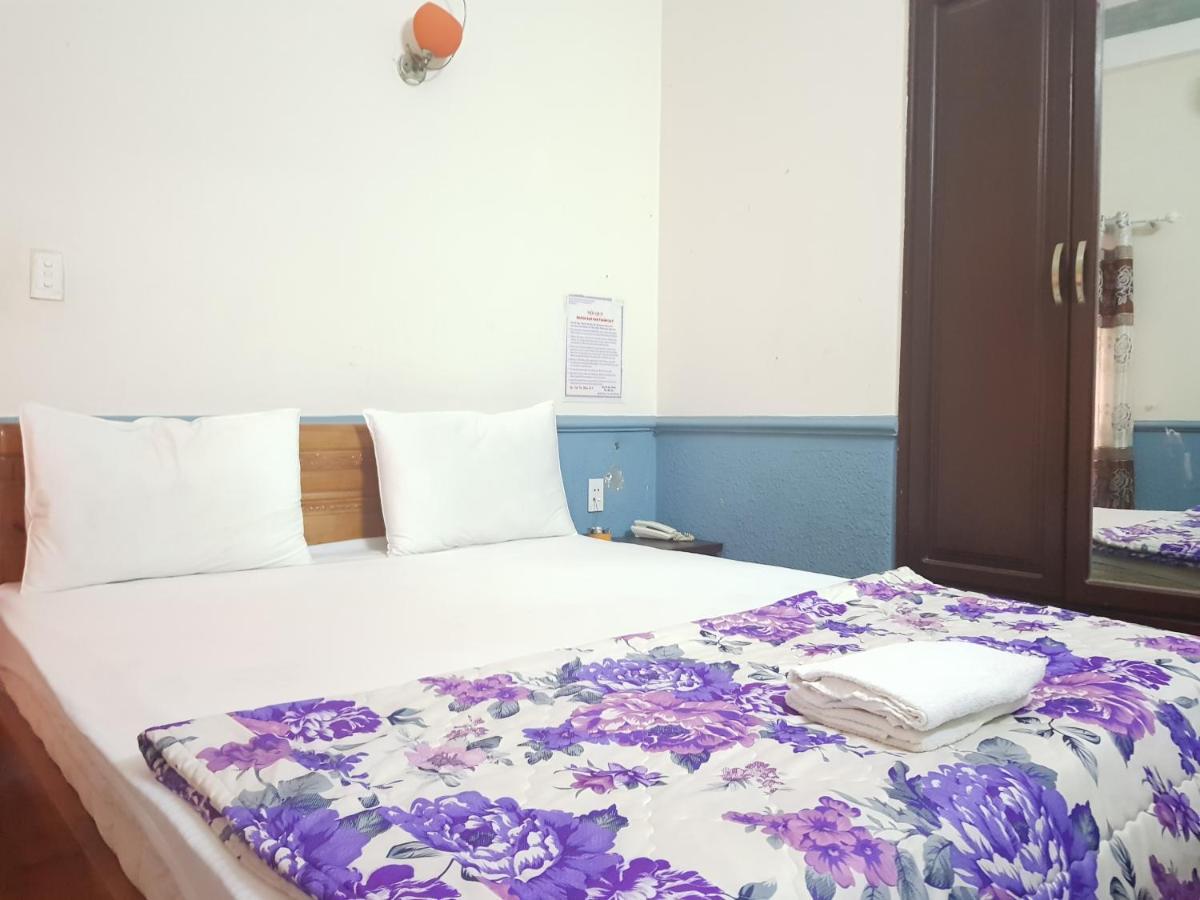 Van Thanh Dat Hotel Ho Şi Min Exterior foto